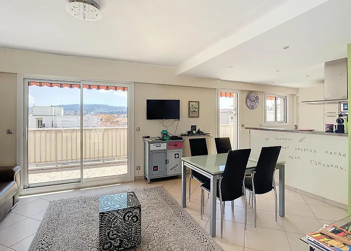 Penthouse D'exception Avec Terrasse Panoramique 니스